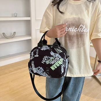Nové Příležitostné Graffiti Dámské Jediné Rameno Crossbody Taška Hot Módní Jednoduchý Set Dámské Nylonové Tkaniny Dojíždějící Skladovací Tašky